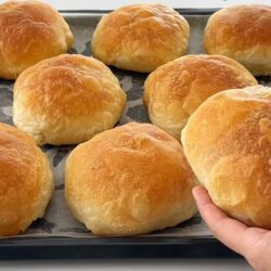 Puf Puf Kabaran İçi Kat Kat Çıtır Börek Tarifi