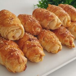 3 Yufka İle Kabardıkça Kabaran Buzluk Böreği Tarifi