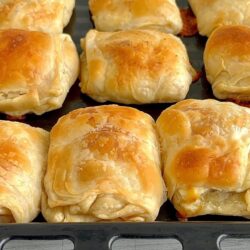 Mayasız Hamurdan El Açması Çıtır Börek Tarifi