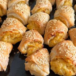 El Açması Patatesli Üçgen Börek Tarifi