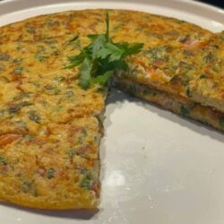 Kahvaltılık Yulaflı Omlet Tarifi
