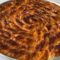 Oklavasız Merdanesiz Kolay Börek Tarifi
