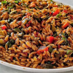 Sırrı Sosunda Arpa Şehriye Salatası Tarifi