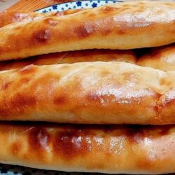 Sucuklu Kır Pidesi Tarifi
