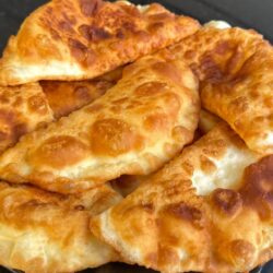 5 Dakikada Peynirli Hamur Kızartması Tarifi