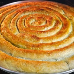 El Açması Çıtır Çıtır Mayasız Börek Tarifi