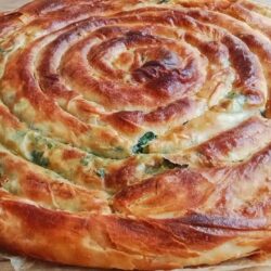 El Açması Ispanaklı Kol Böreği Tarifi