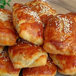 En Lezzetli Haliyle El Açması Börek Tarifi
