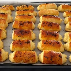 İçi Kat Kat Pamuk Gibi Börek Tarifi