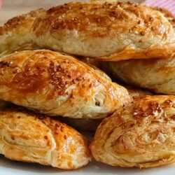 Kat Kat Çıtır Çıtır Kolay Börek Tarifi