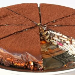 Vişneli Mozaik Pasta Tarifi