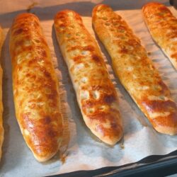 Yumuşacık Mayalı Kır Pidesi Tarifi
