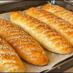 Yumuşacık Susamlı Ekmek Tarifi