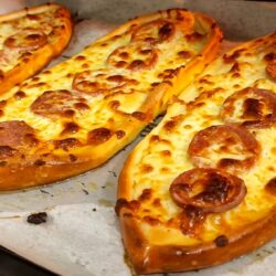 Püf Noktalarıyla Kaşarlı Sucuklu Pide Tarifi