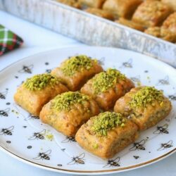 Baklava Lezzetinde Kıyır Kıyır Şerbetli Tatlı Tarifi