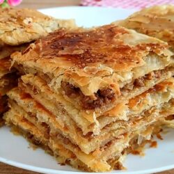 Bol Lezzetli Kıymalı Çıtır Börek Tarifi