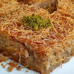 Çıtır Kadayıflı İrmik Tatlısı Tarifi
