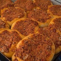 Hatay Usulü Yumuşacık Biberli Ekmek Tarifi