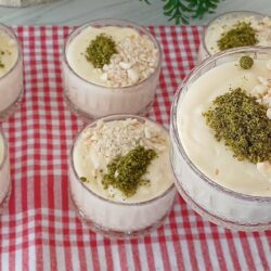 Tam Kıvamında Kolay Saray Muhallebisi Tarifi