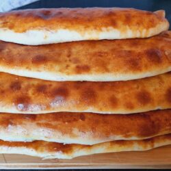 Yumuşacık Kıymalı Kır Pidesi Tarifi